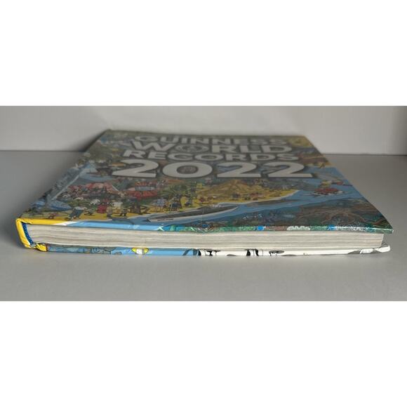 Guinness World Records 2022 by Guinness World Records - Pre Owned - Picture 4 of 9